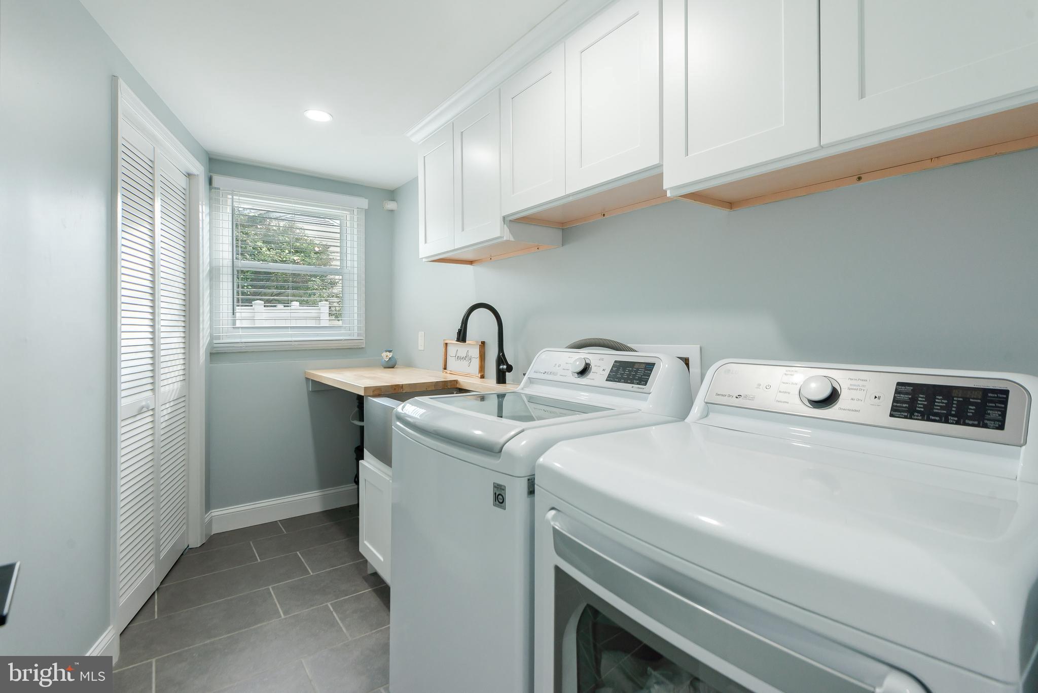 14 RIDGEFIELD ROAD