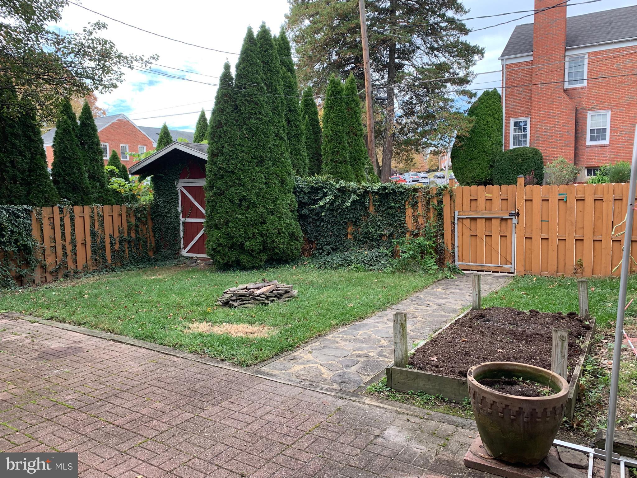 8524 PLEASANT PLAINS ROAD