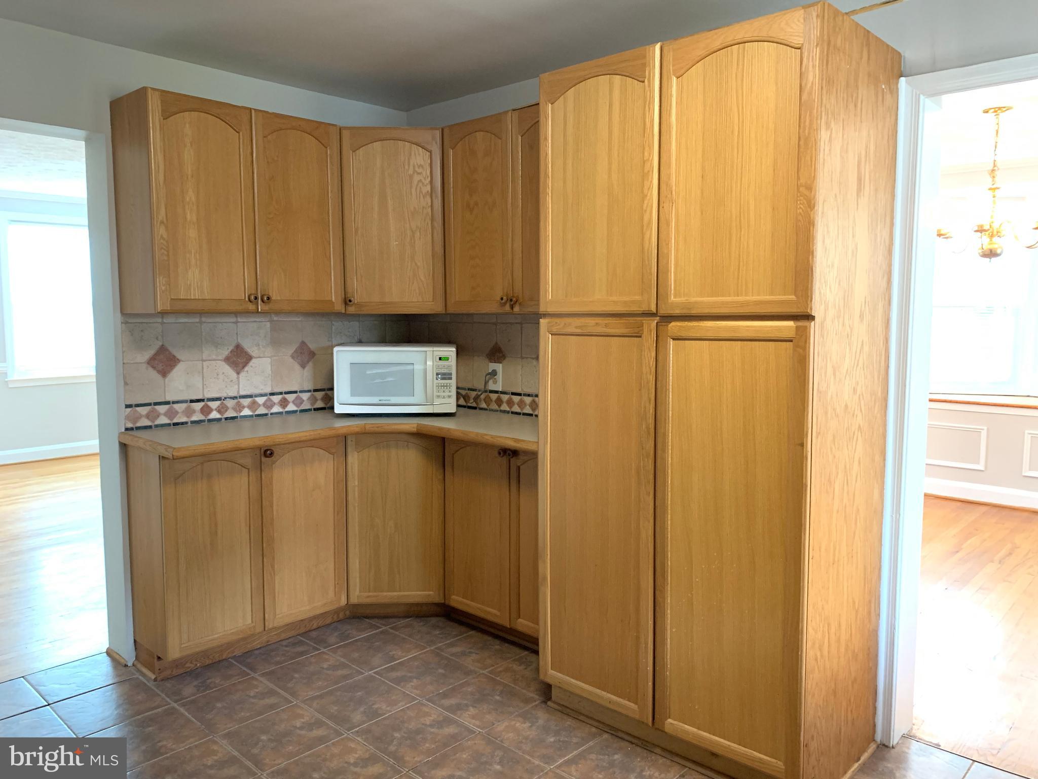 8524 PLEASANT PLAINS ROAD