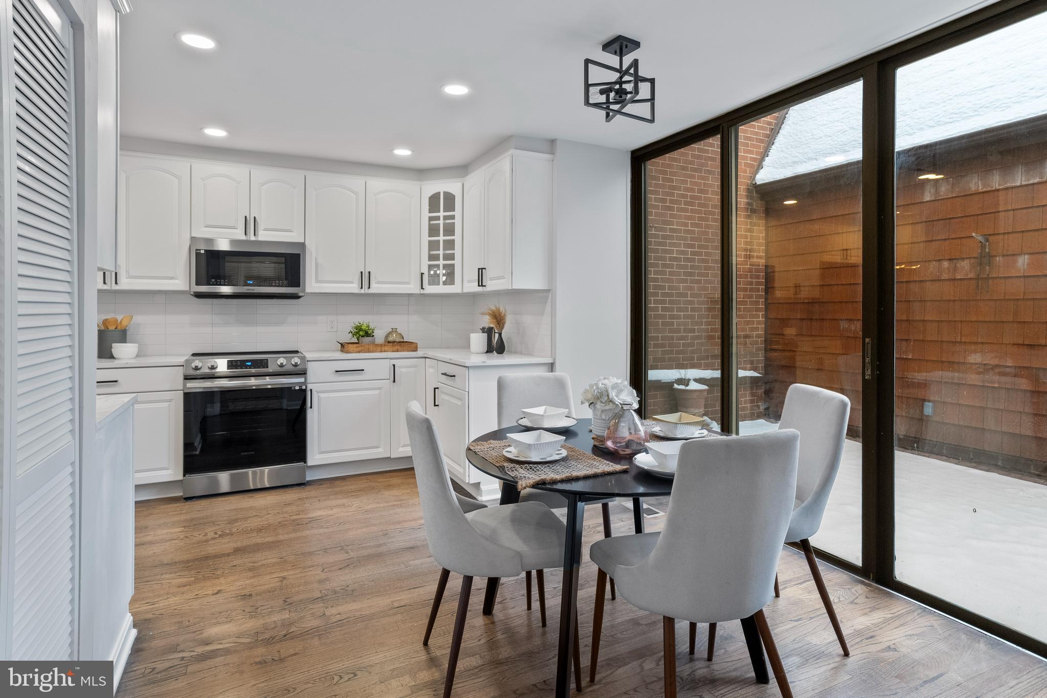 25 MALIBU COURT