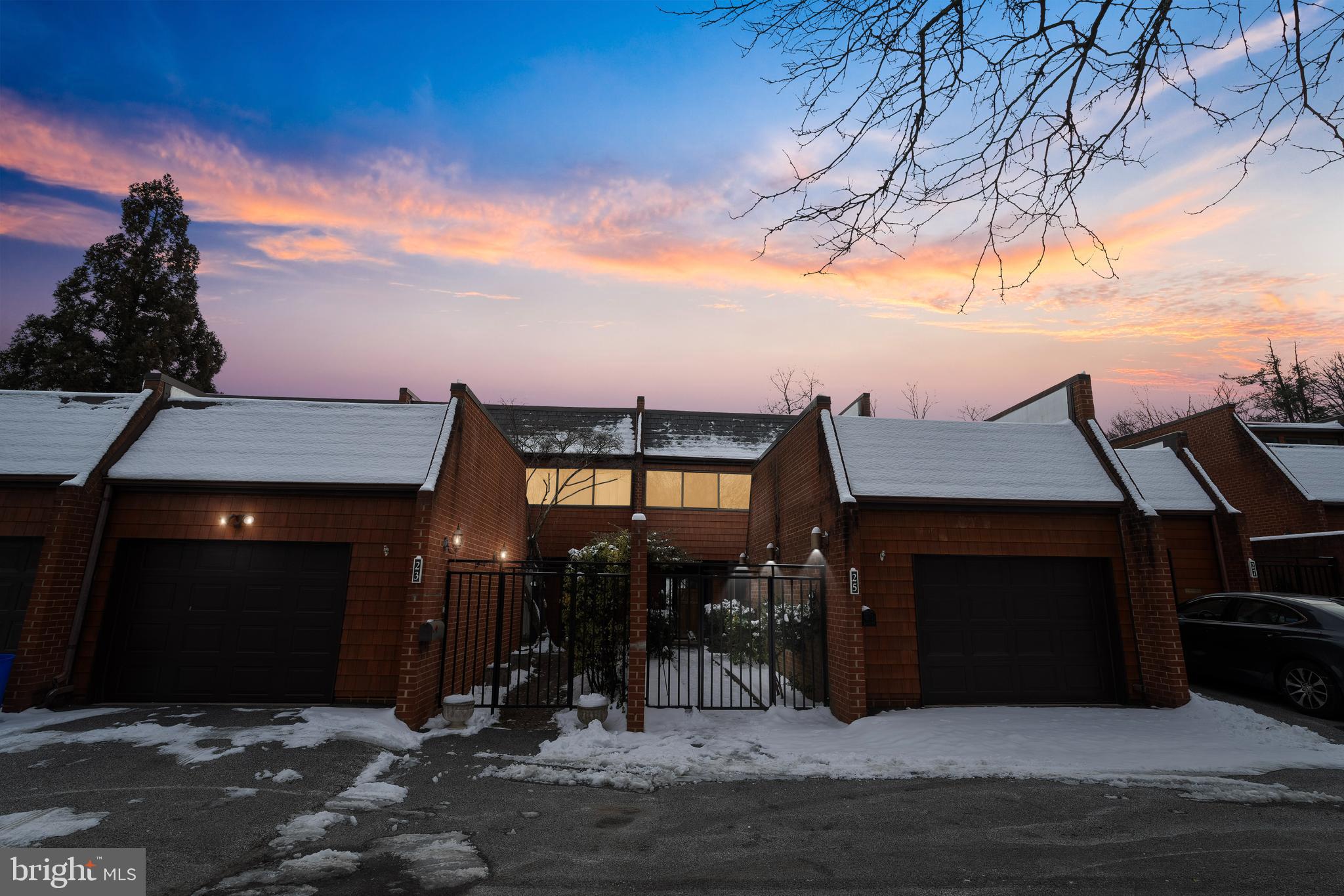 25 MALIBU COURT