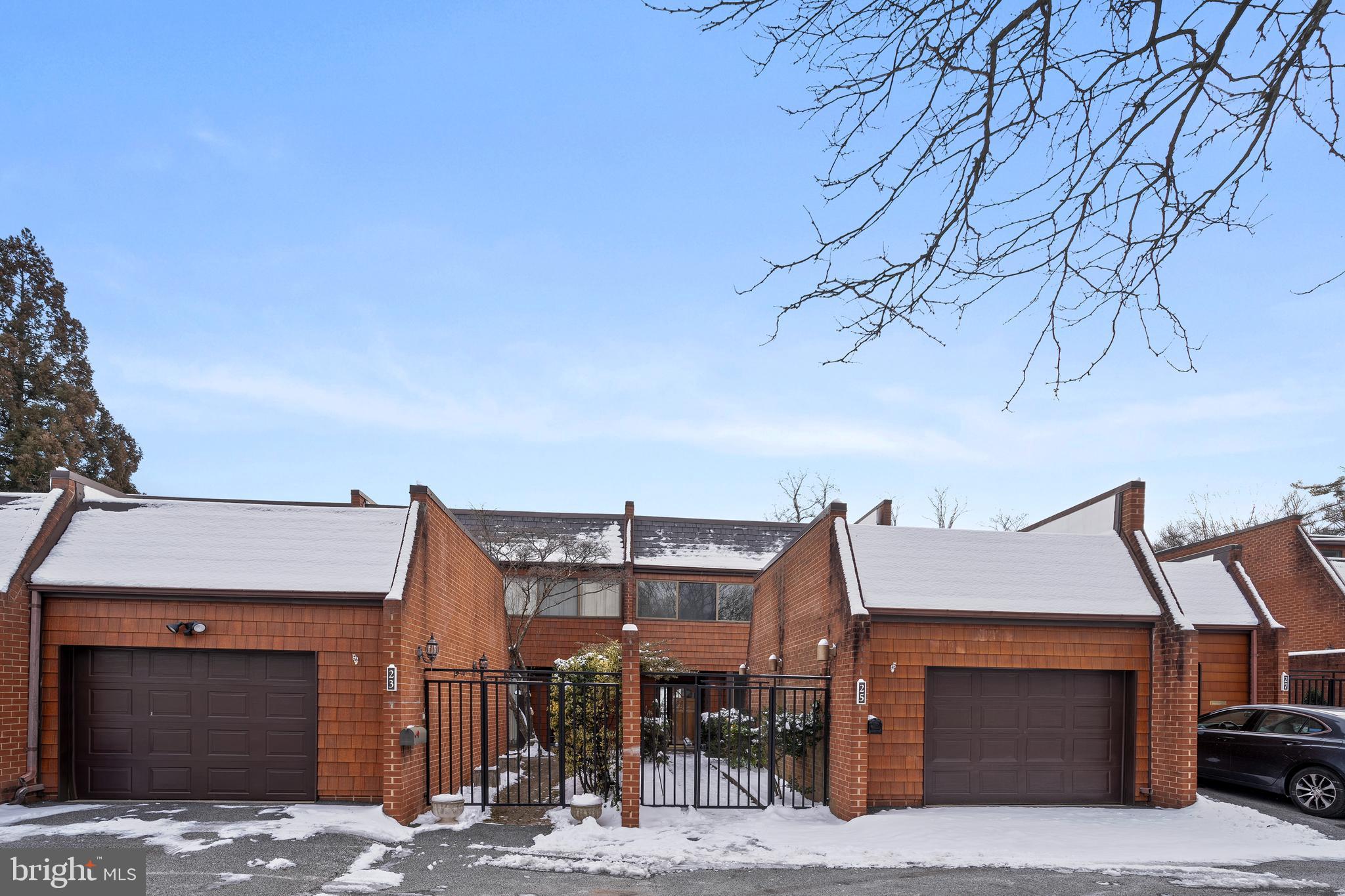 25 MALIBU COURT