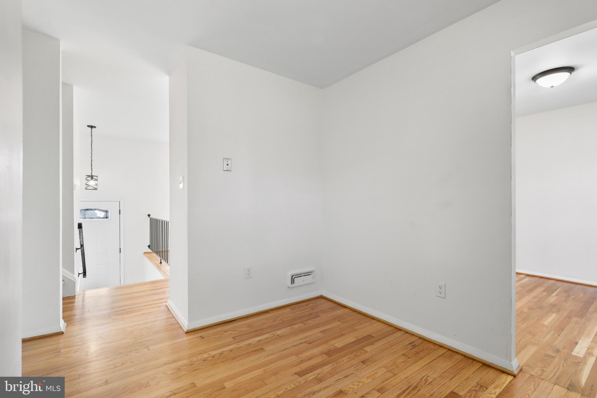 2126 FOUNTAIN HILL DRIVE