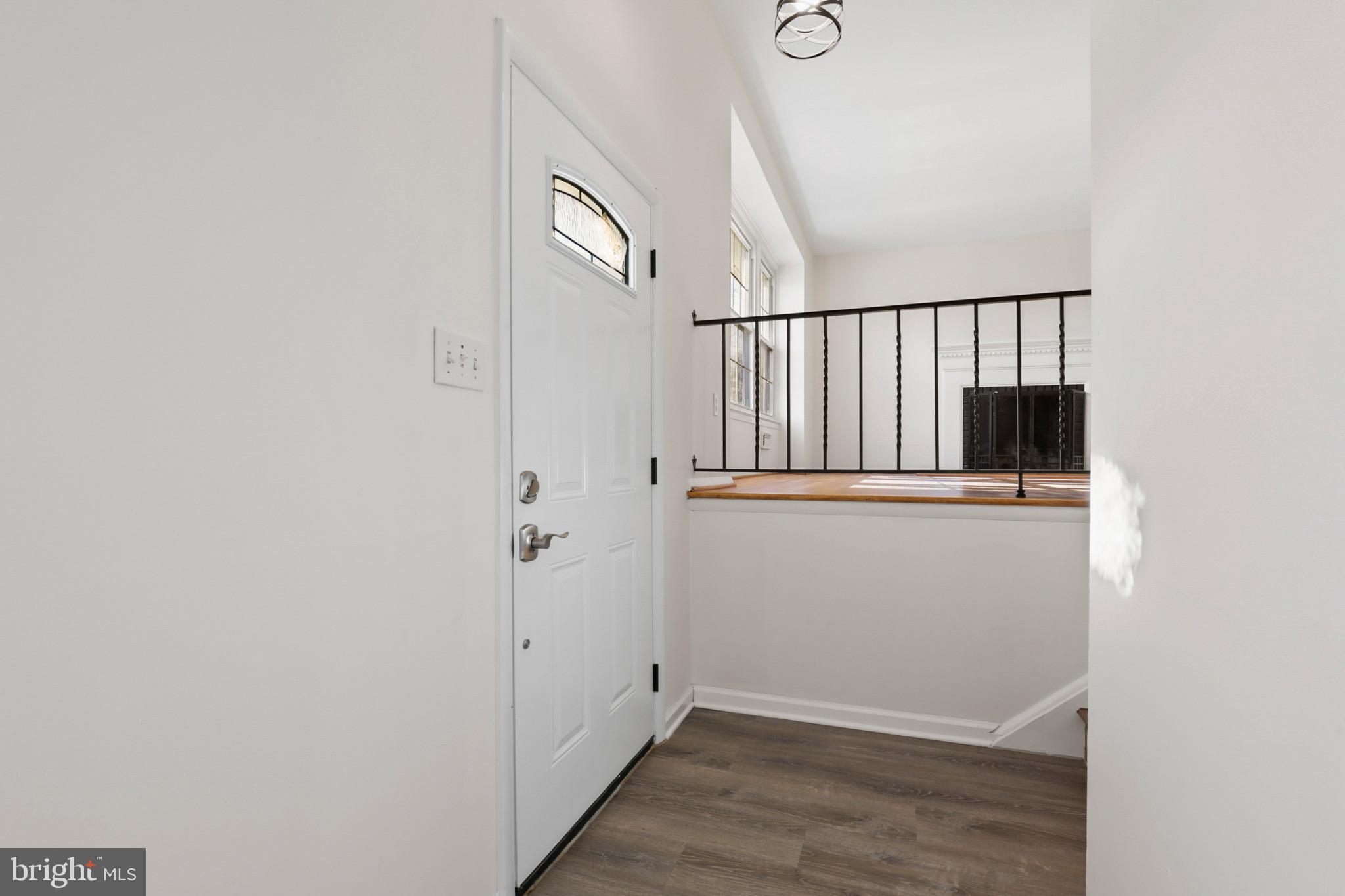 2126 FOUNTAIN HILL DRIVE