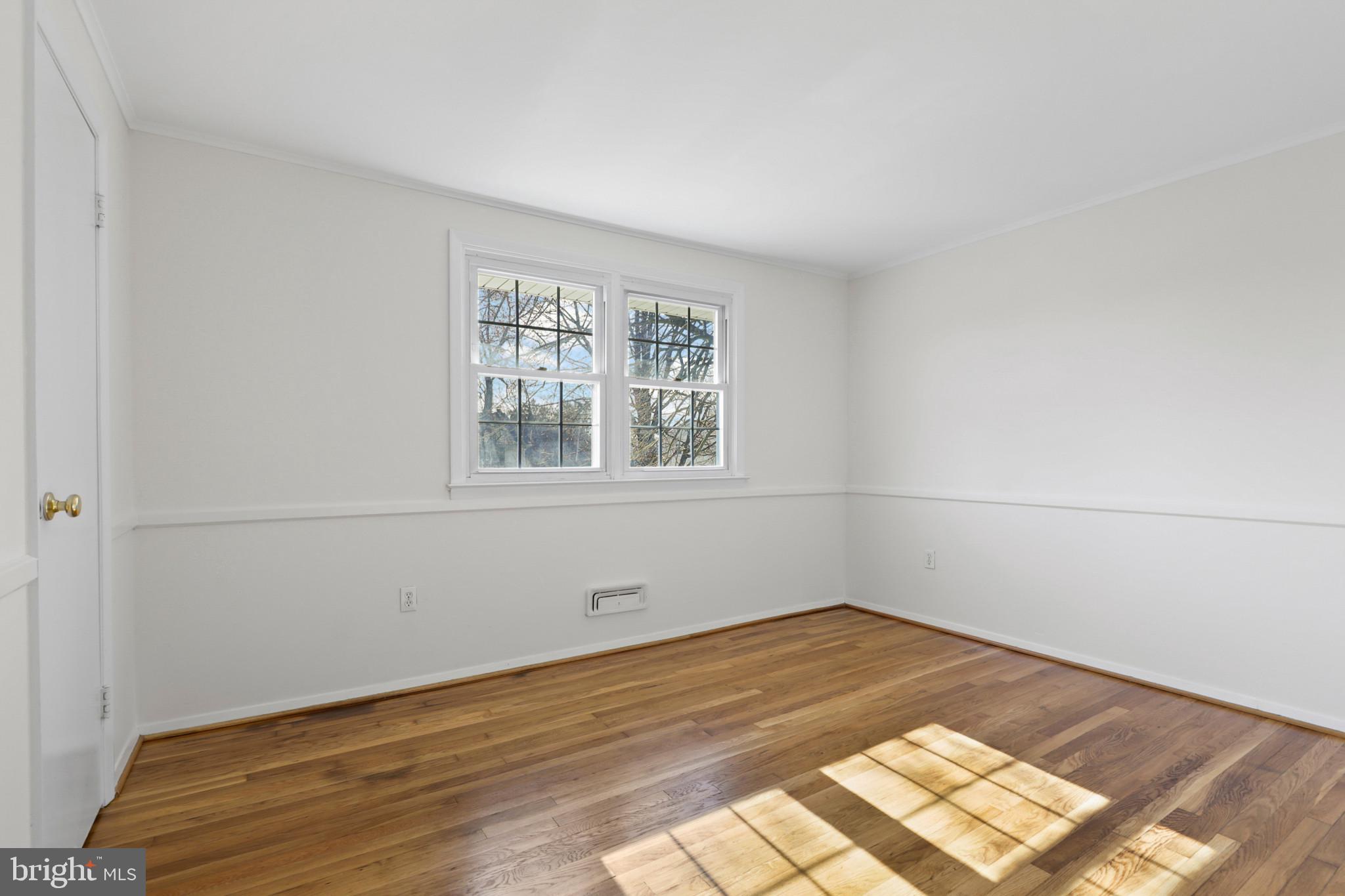 2126 FOUNTAIN HILL DRIVE