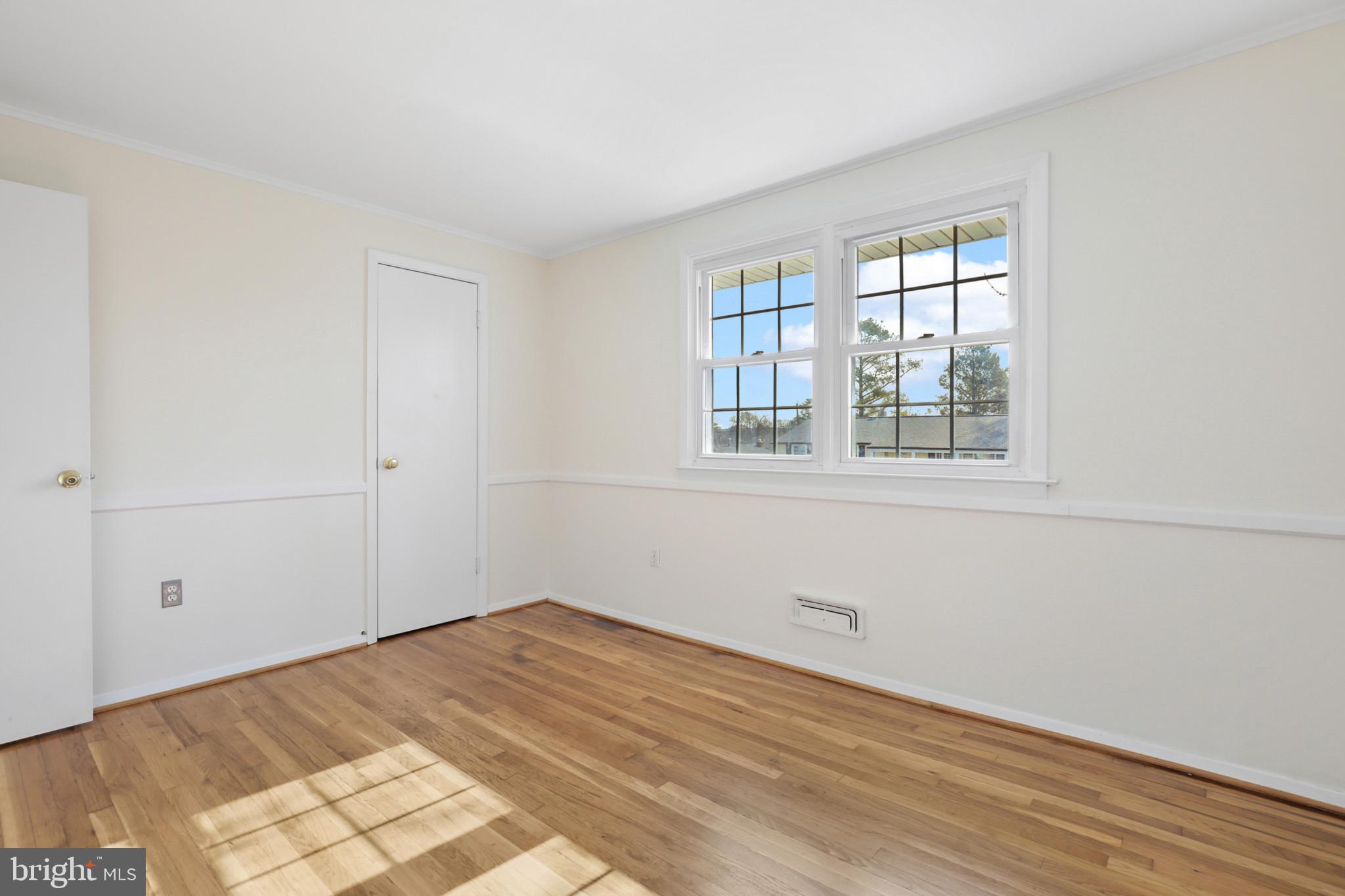 2126 FOUNTAIN HILL DRIVE