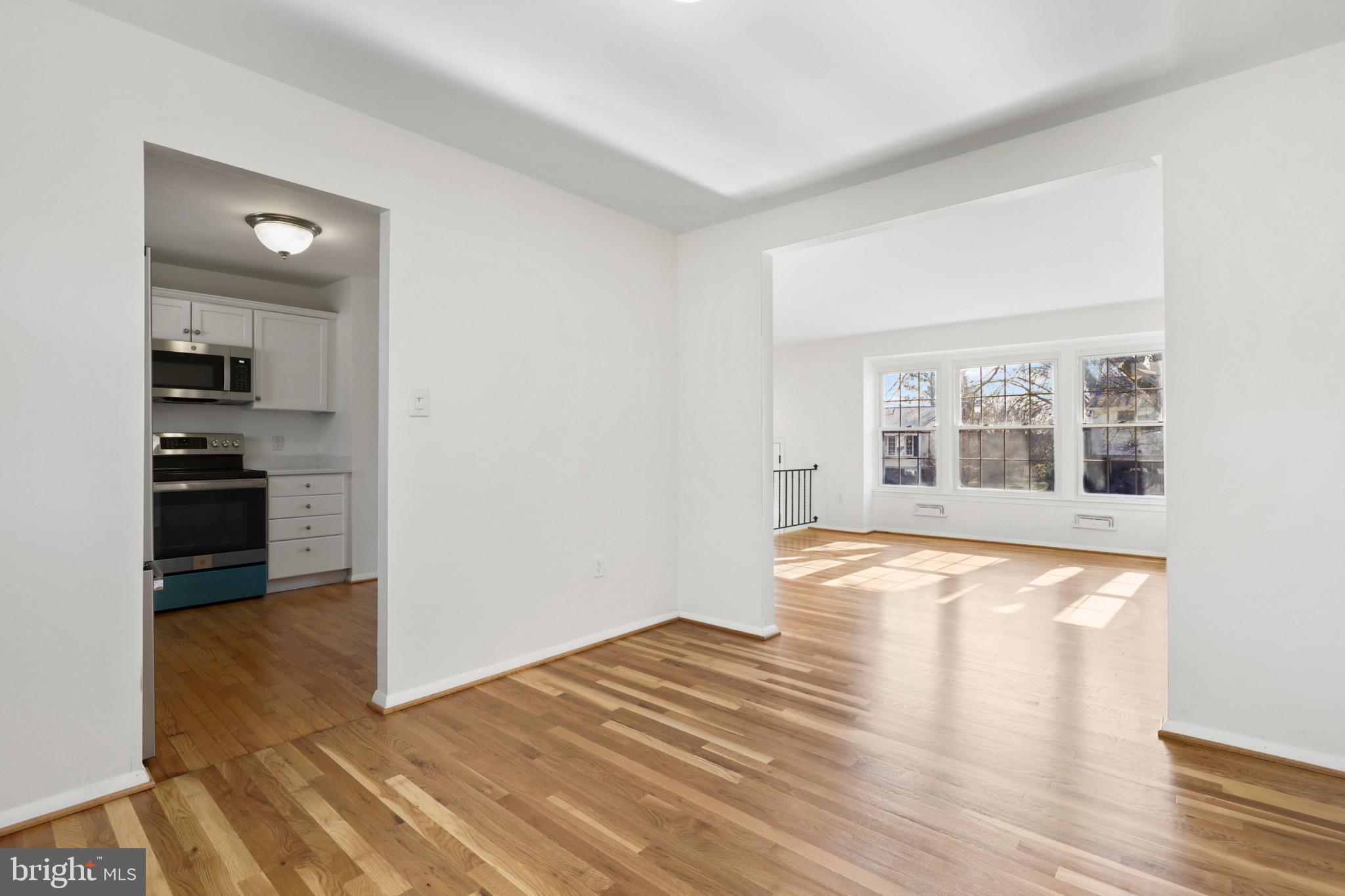 2126 FOUNTAIN HILL DRIVE