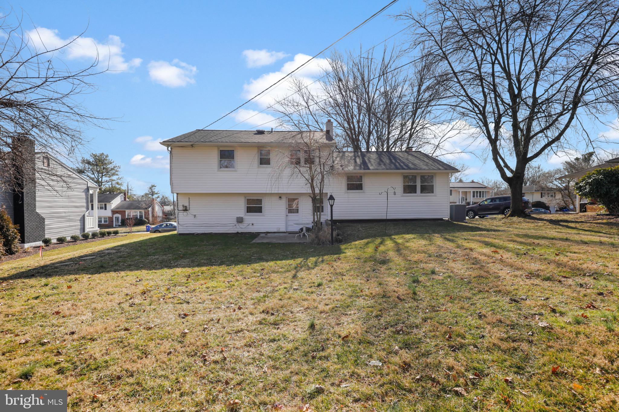 2126 FOUNTAIN HILL DRIVE