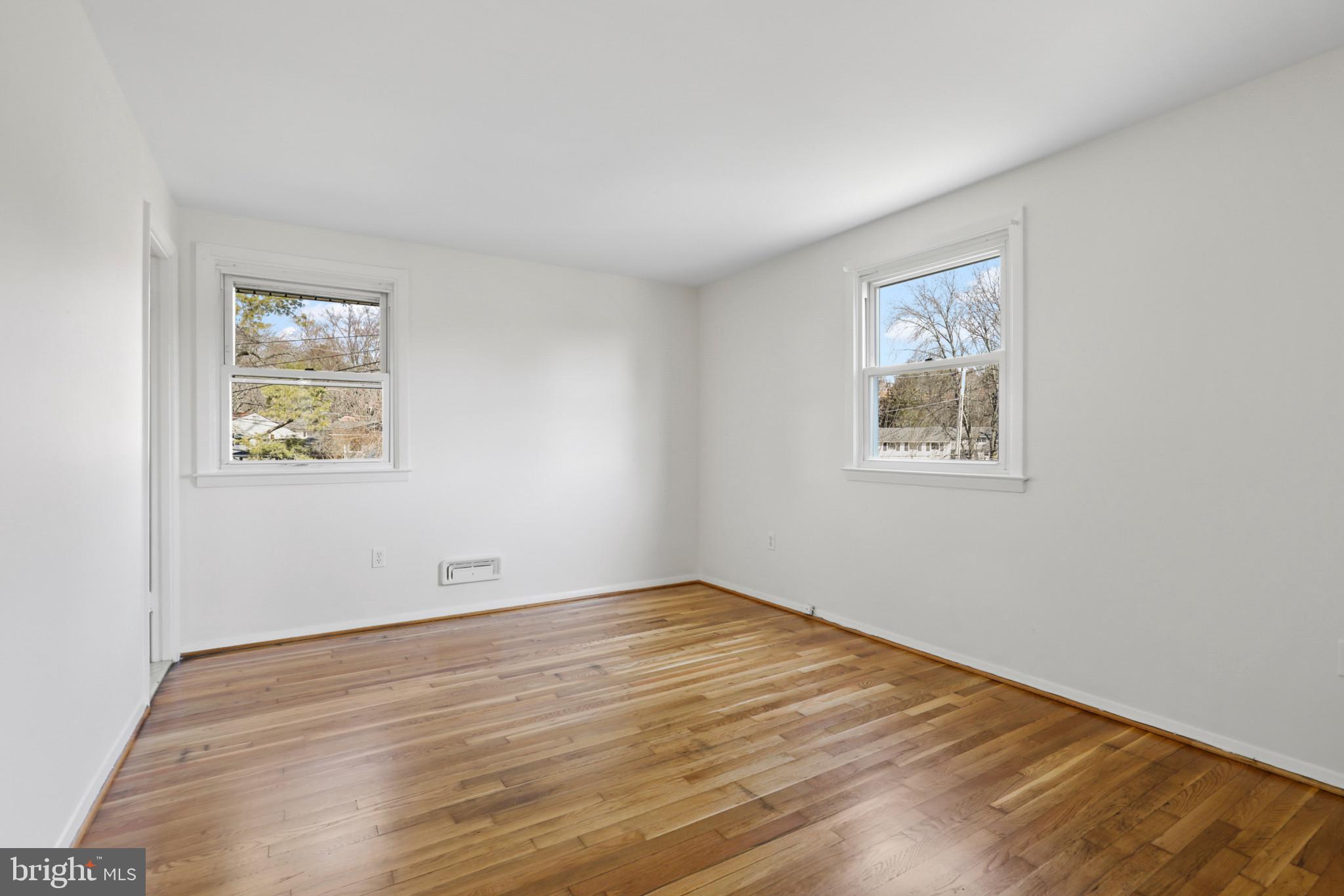 2126 FOUNTAIN HILL DRIVE