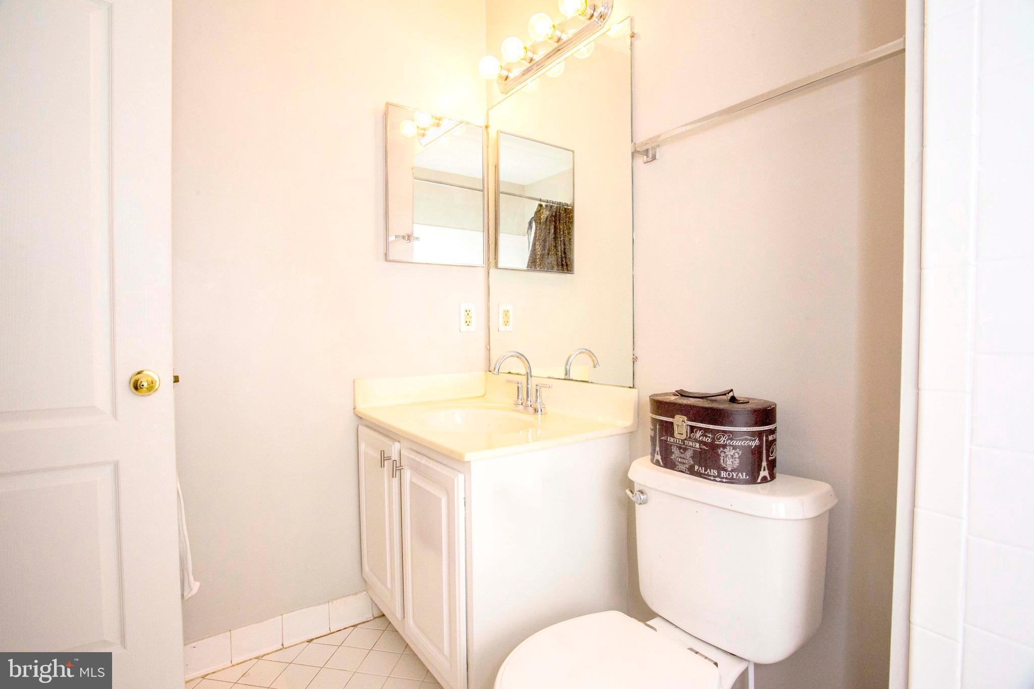 4221 DRESSAGE COURT 4221