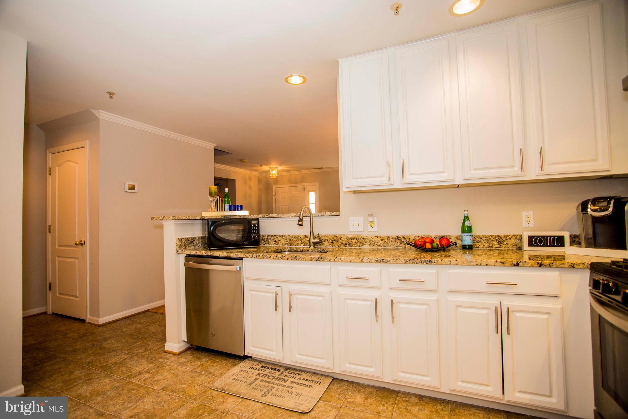 4221 DRESSAGE COURT 4221
