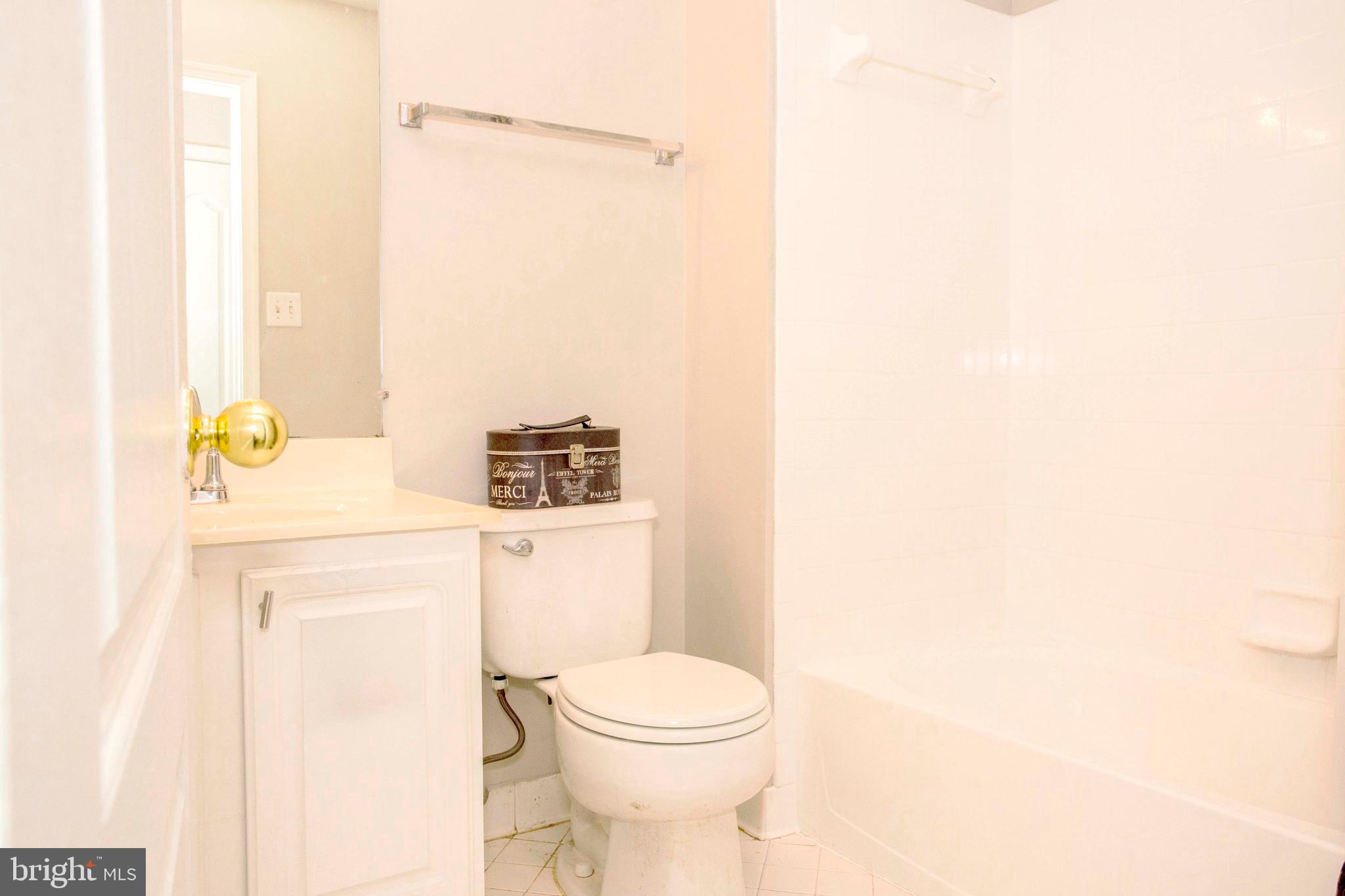 4221 DRESSAGE COURT 4221