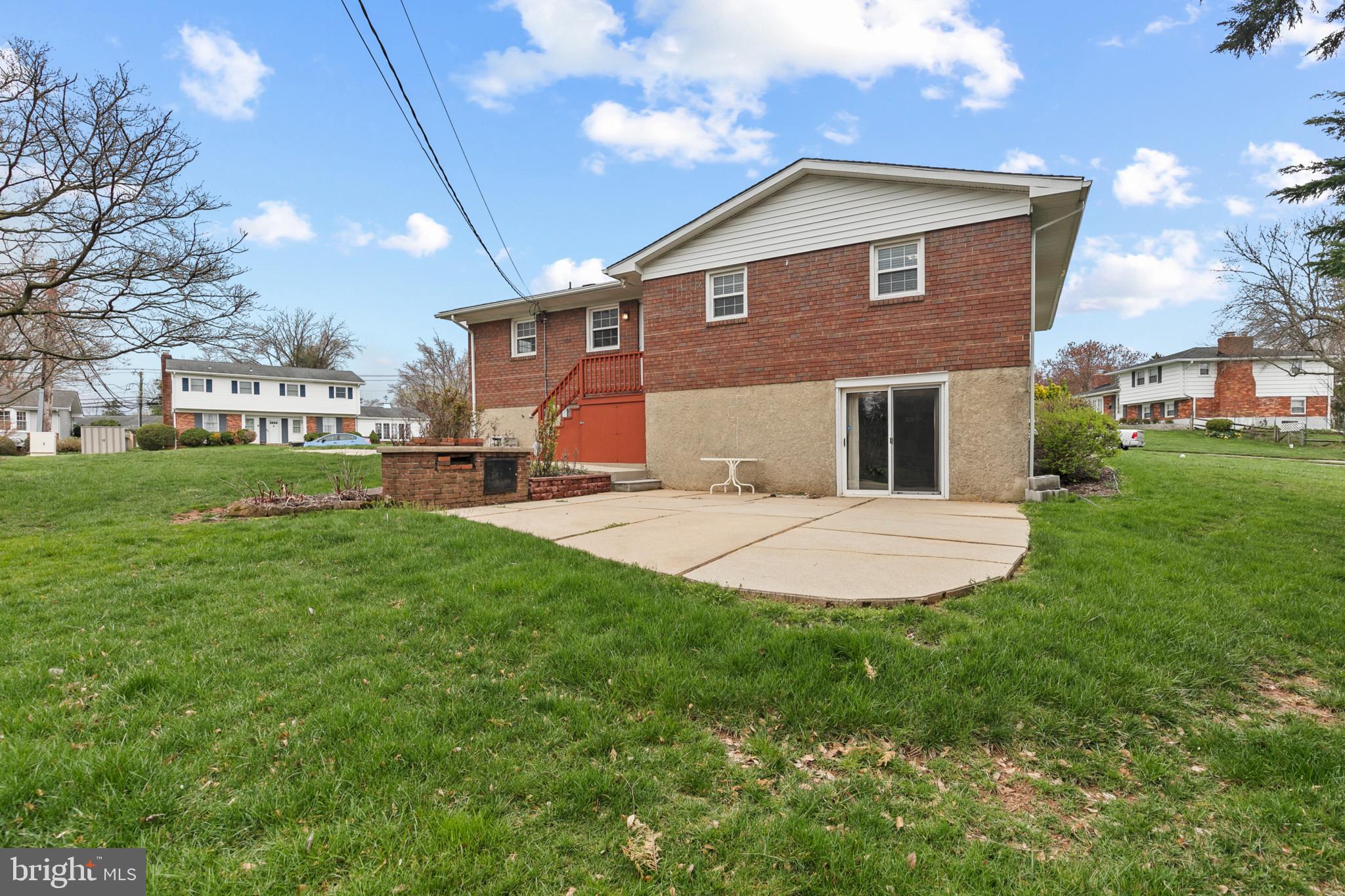 2301 SPRING LAKE DRIVE