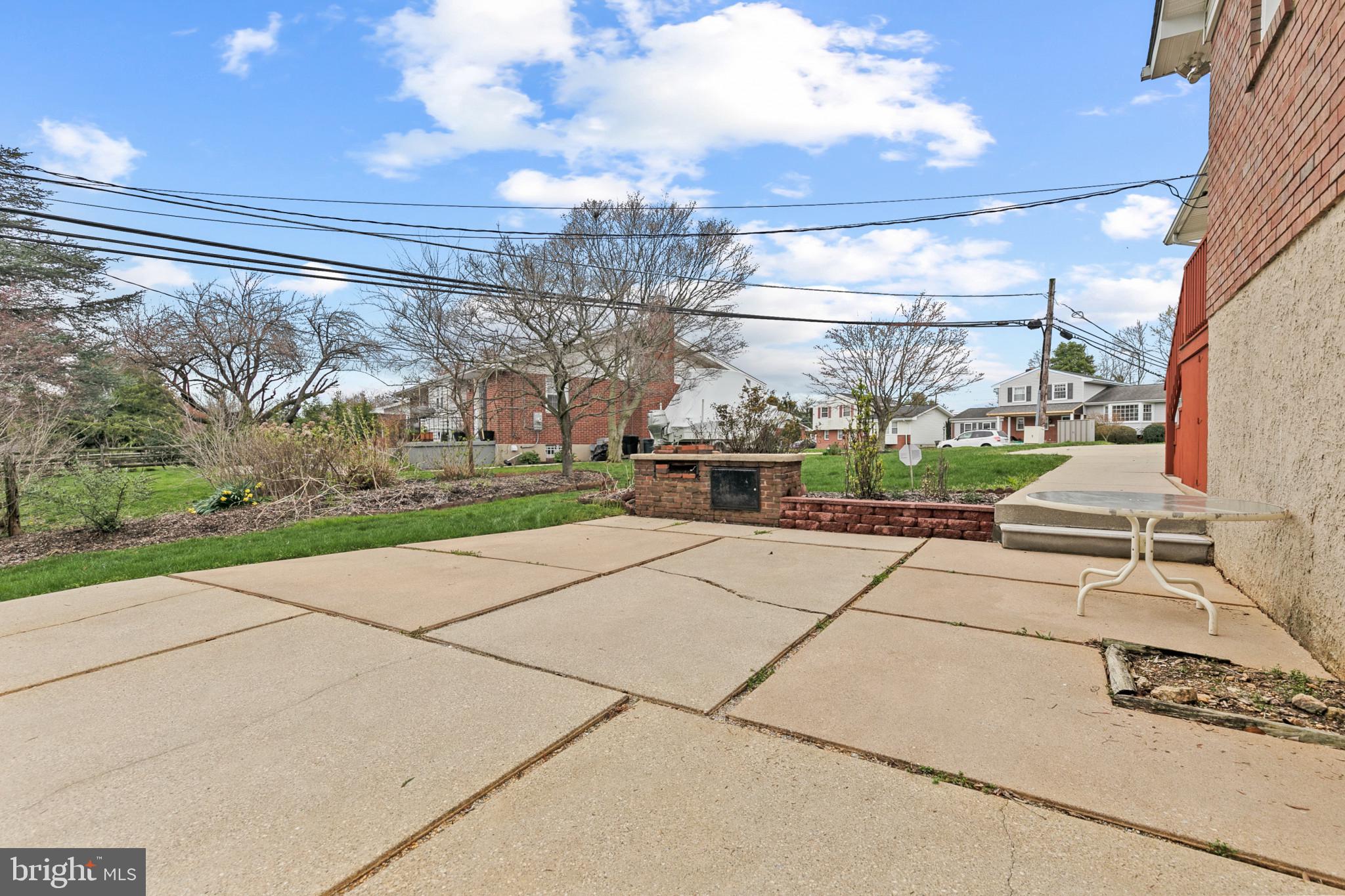 2301 SPRING LAKE DRIVE