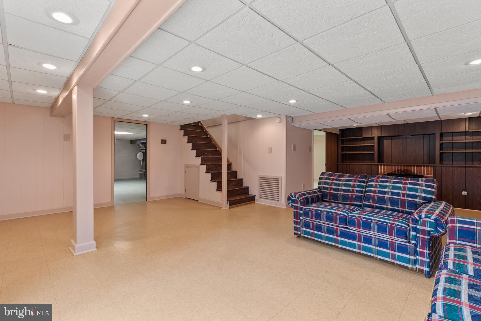 2301 SPRING LAKE DRIVE