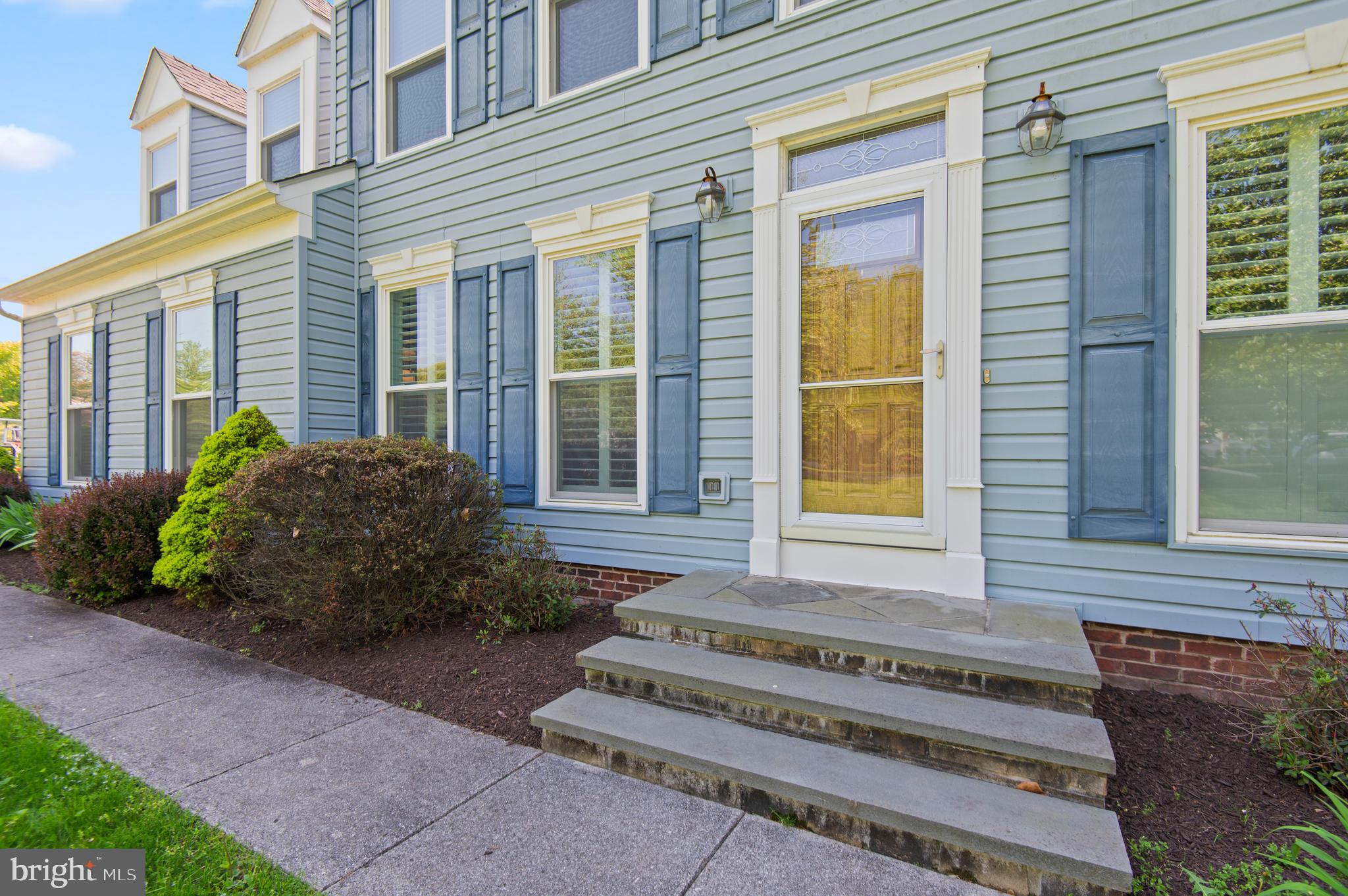 17 ANDREWS COURT