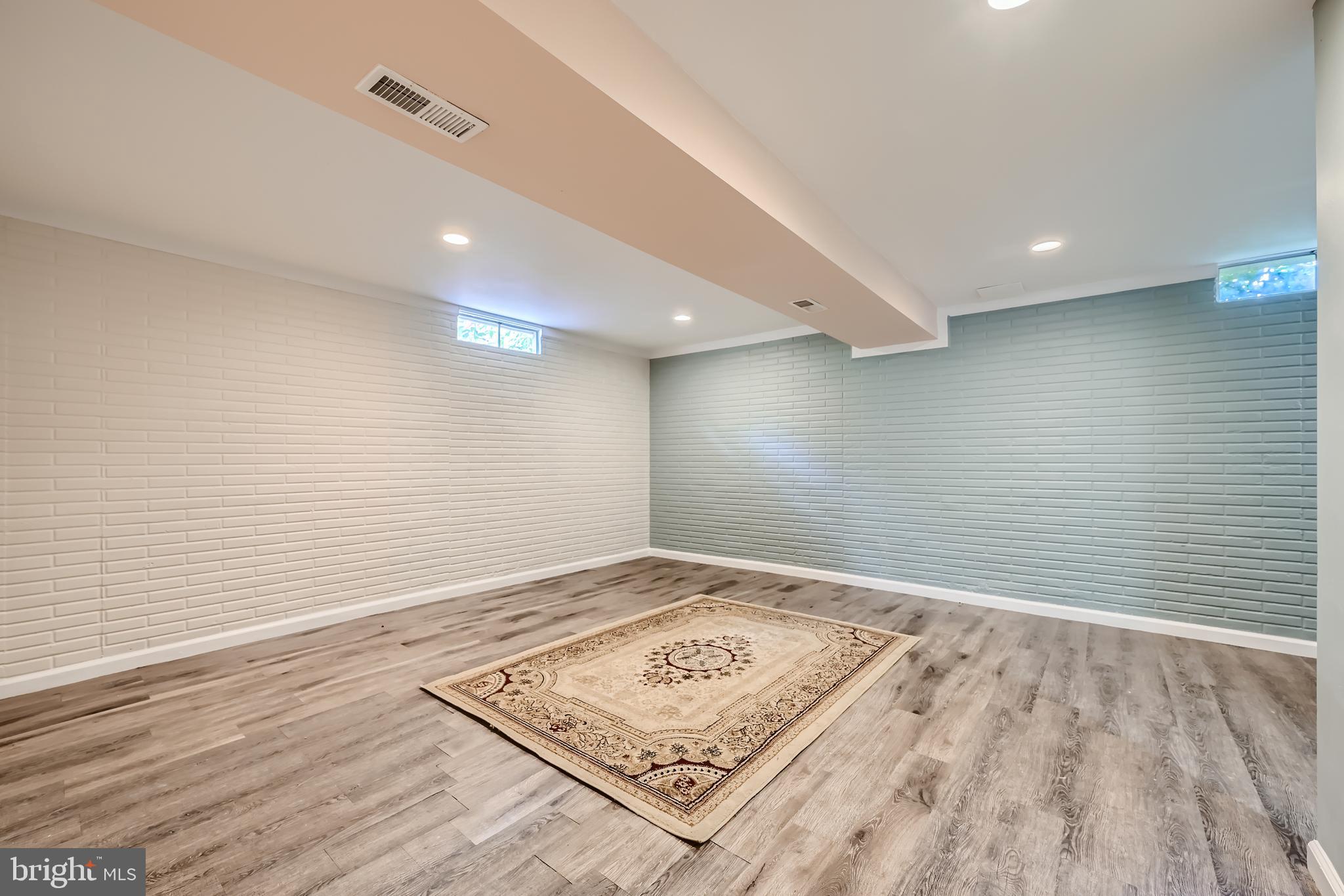 12 DEEPSPRING COURT A