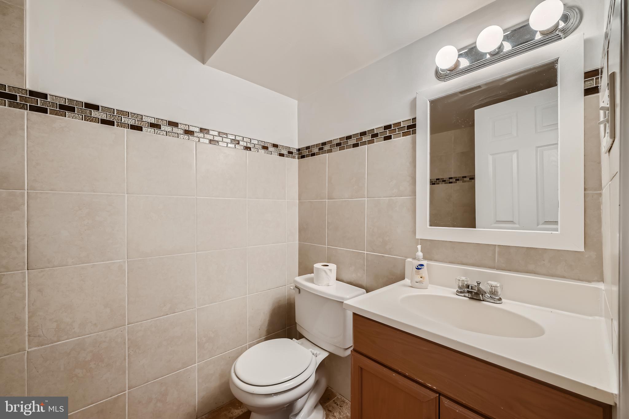 12 DEEPSPRING COURT A