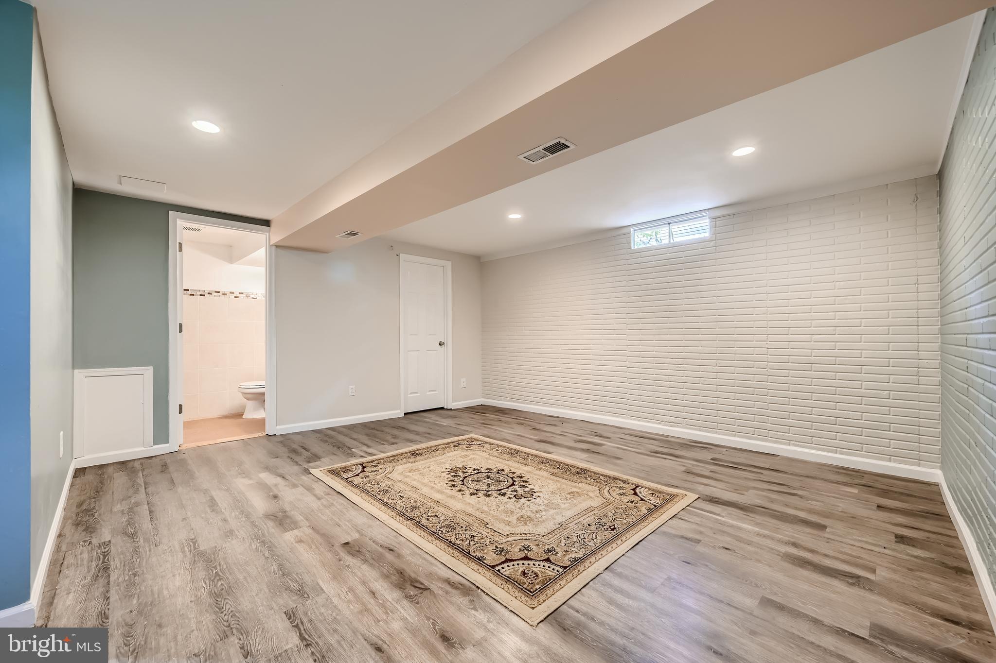 12 DEEPSPRING COURT A