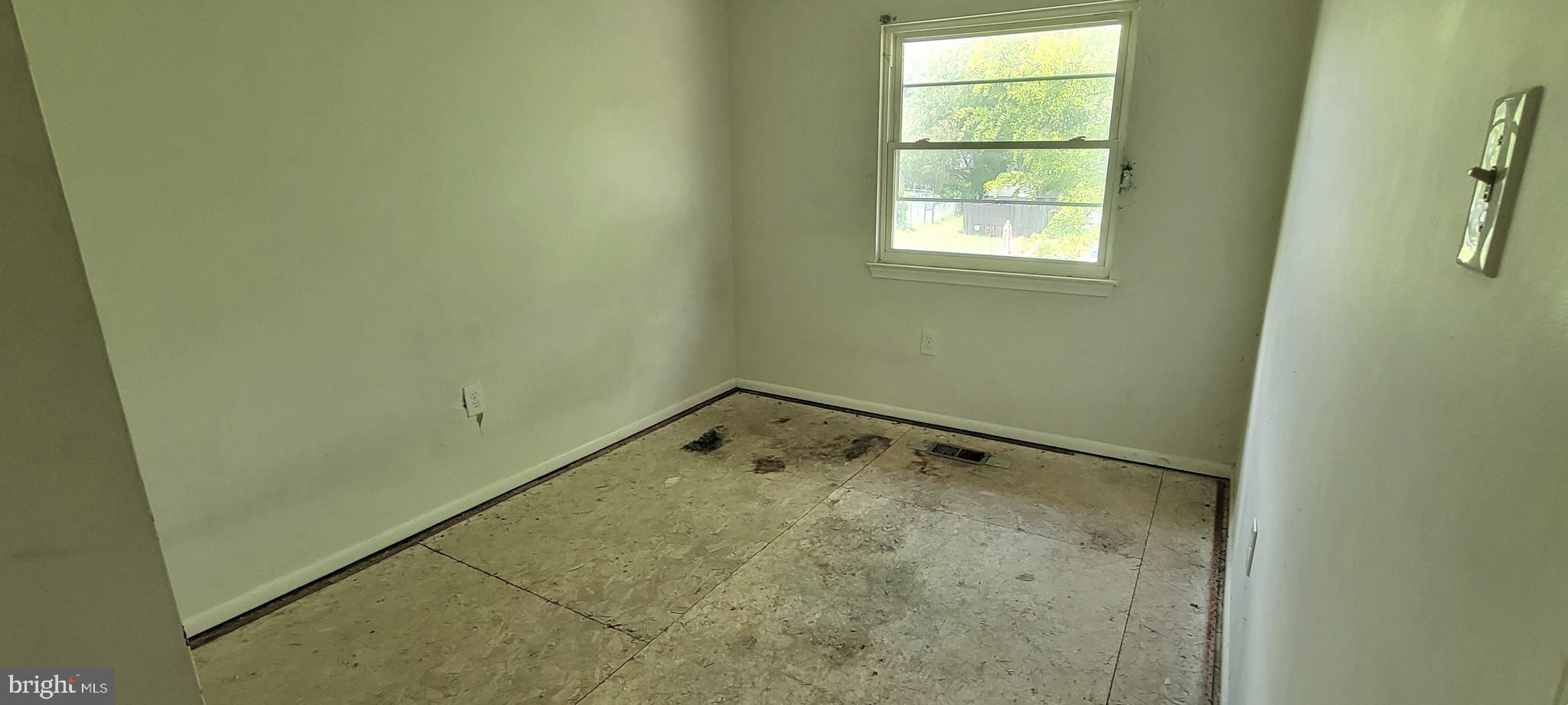 6542 WOODGREEN CIRCLE