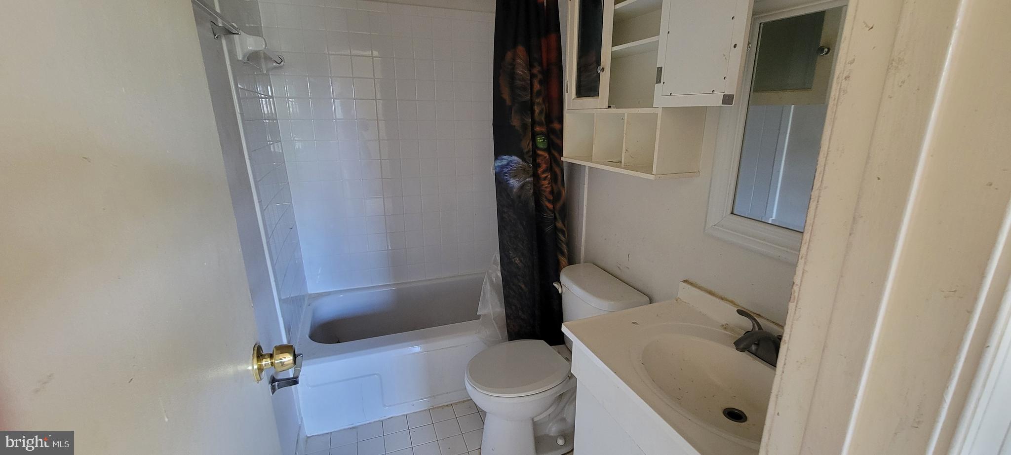 6542 WOODGREEN CIRCLE