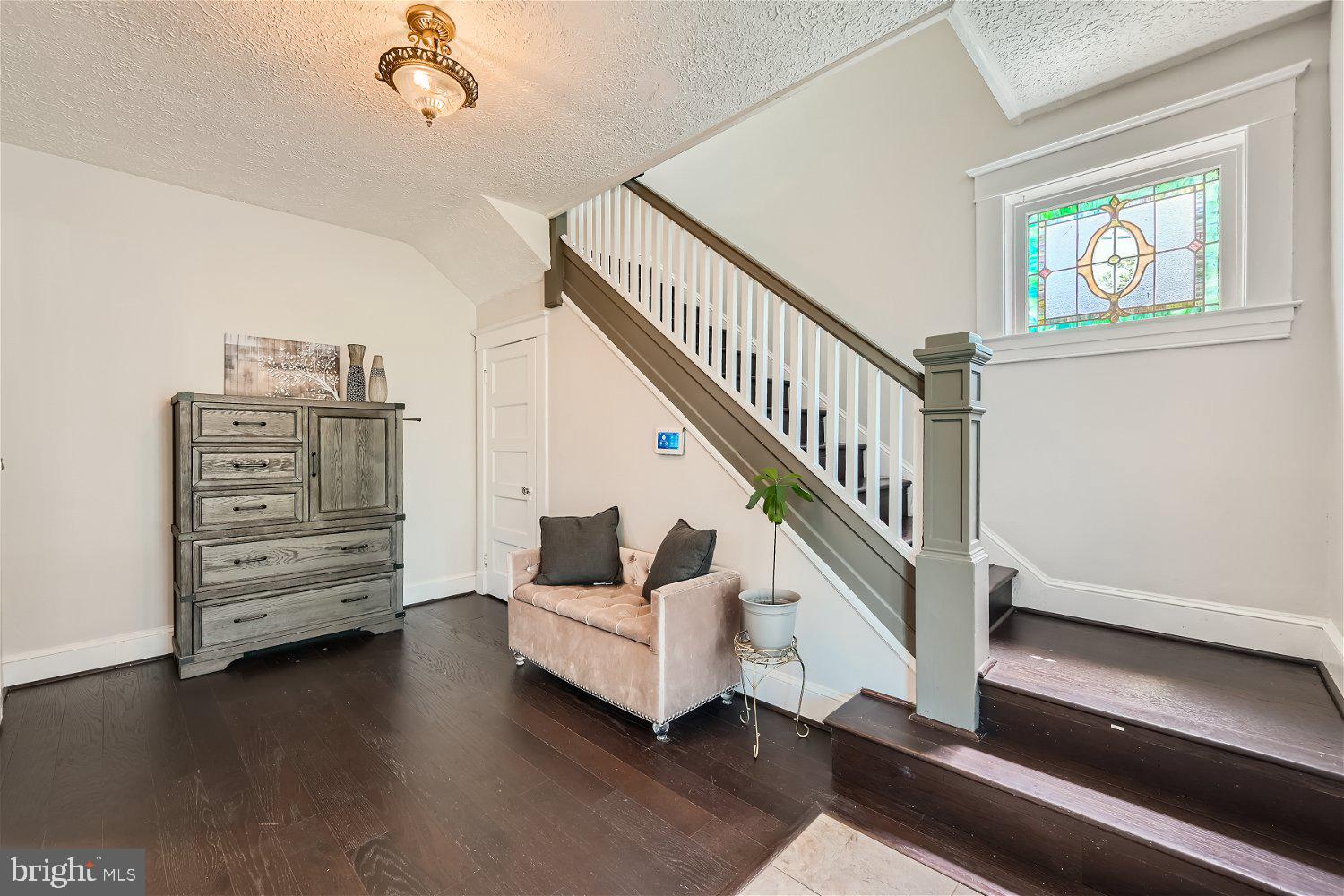 3014 WOODSIDE AVENUE