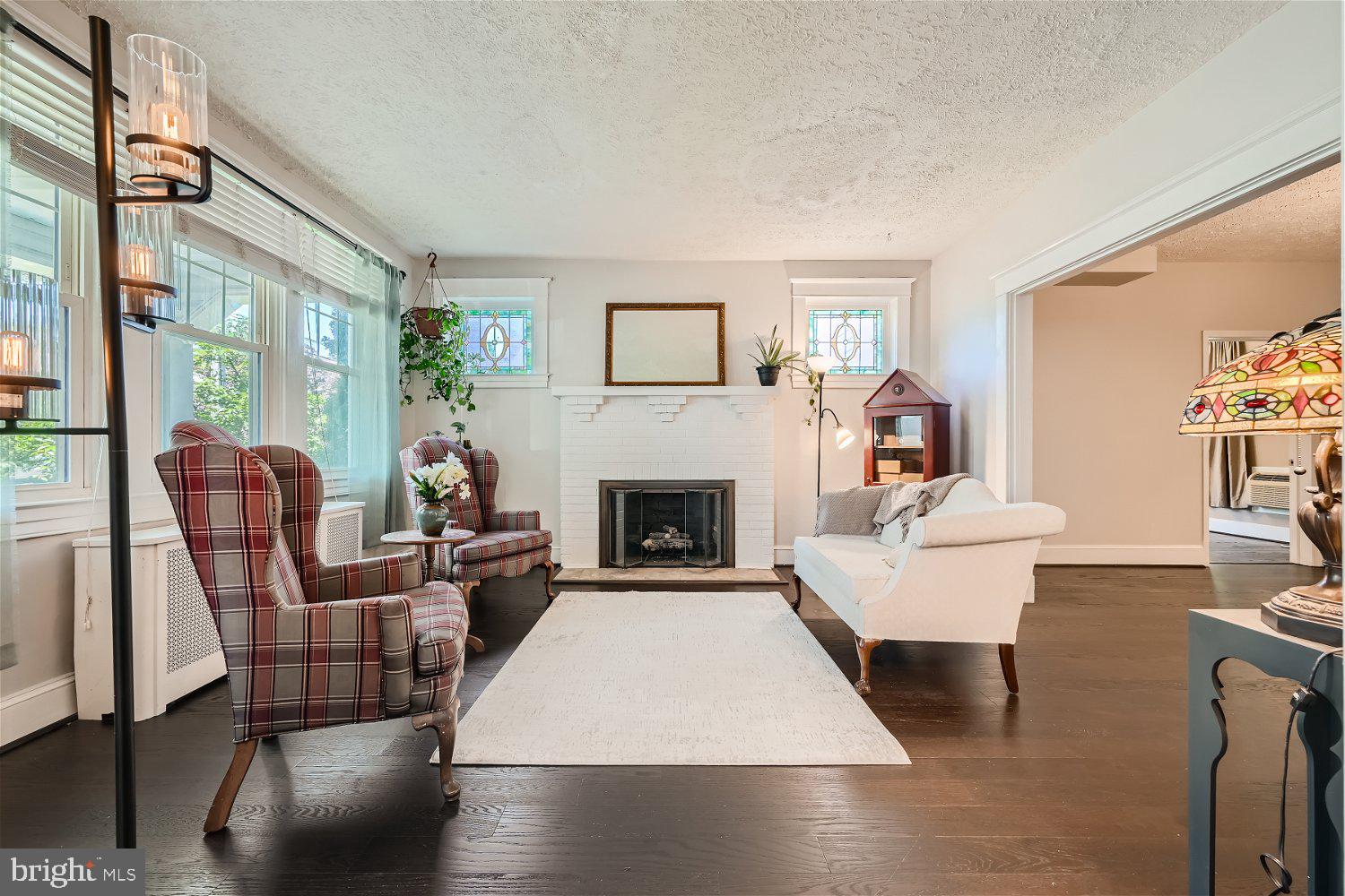 3014 WOODSIDE AVENUE