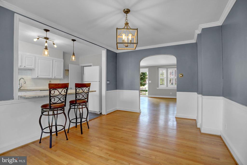 308 OLD TRAIL ROAD