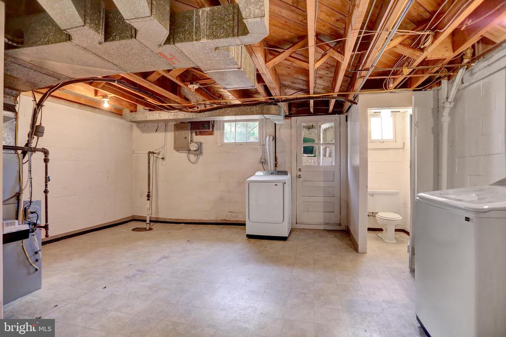 308 OLD TRAIL ROAD