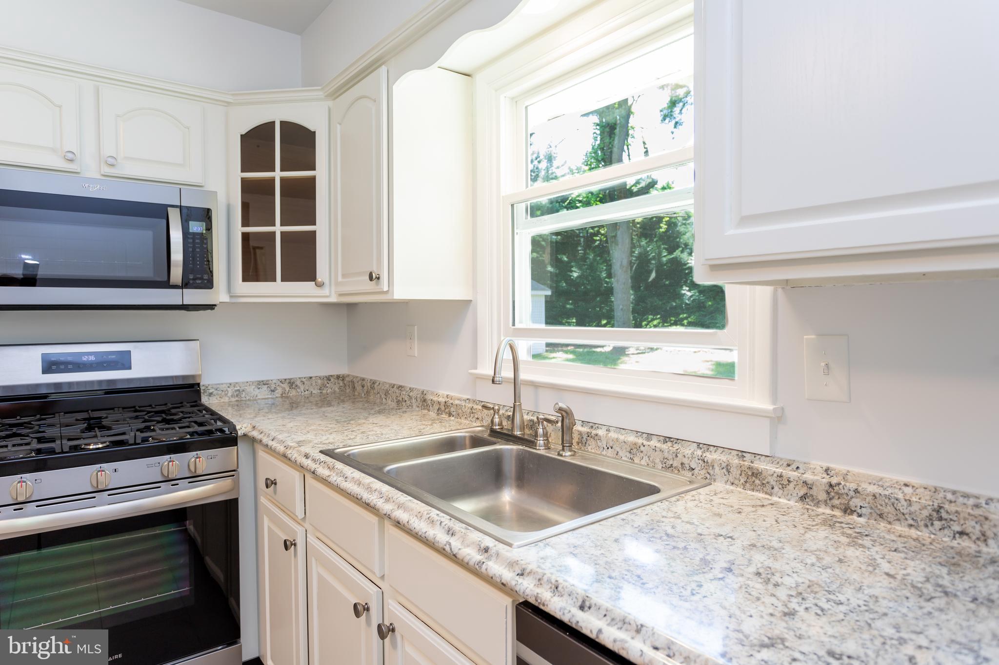 14137 BLENHEIM N