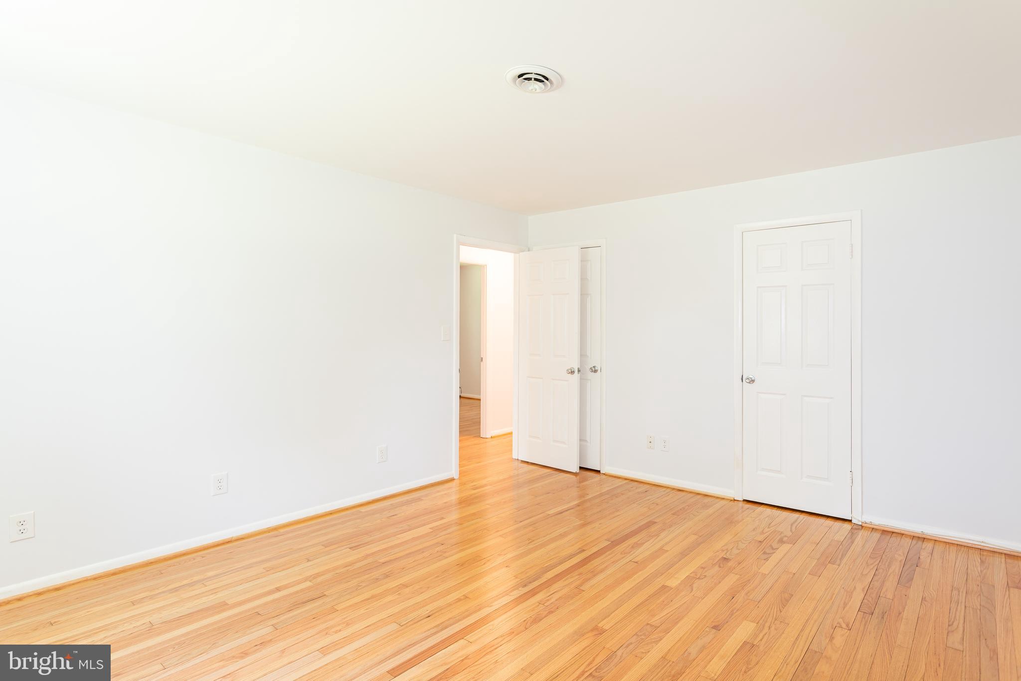 14137 BLENHEIM N