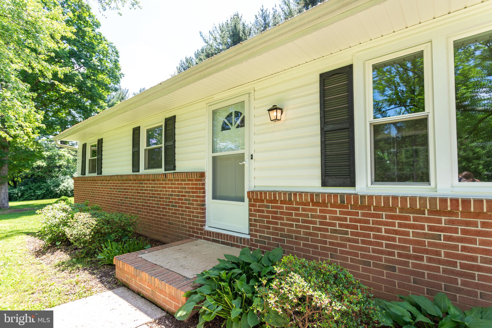 14137 BLENHEIM N