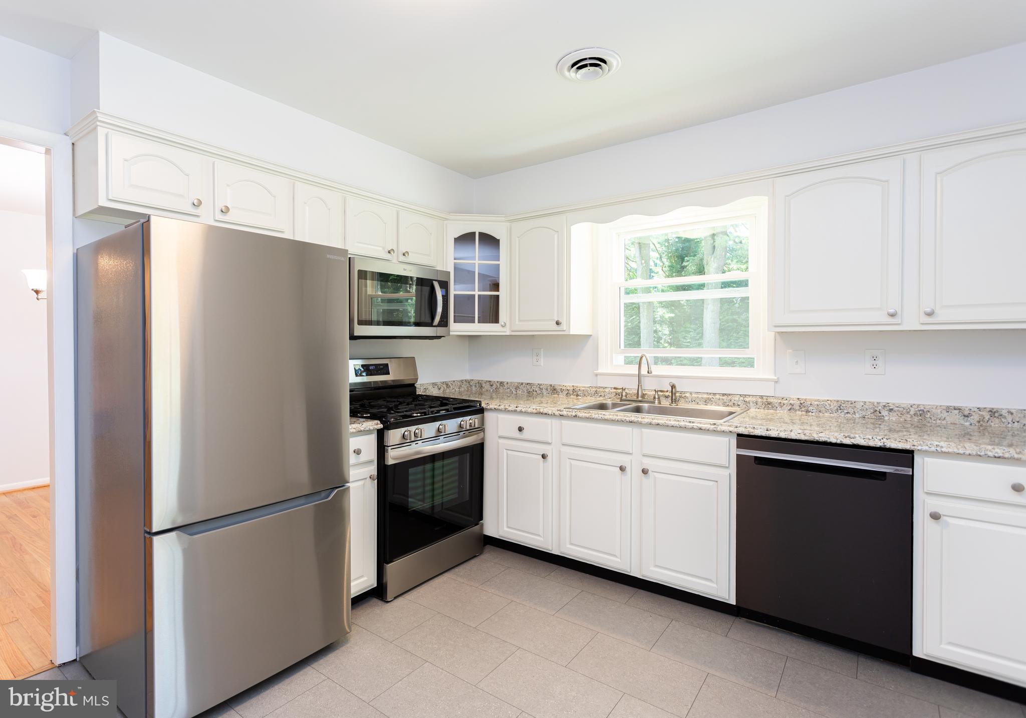 14137 BLENHEIM N