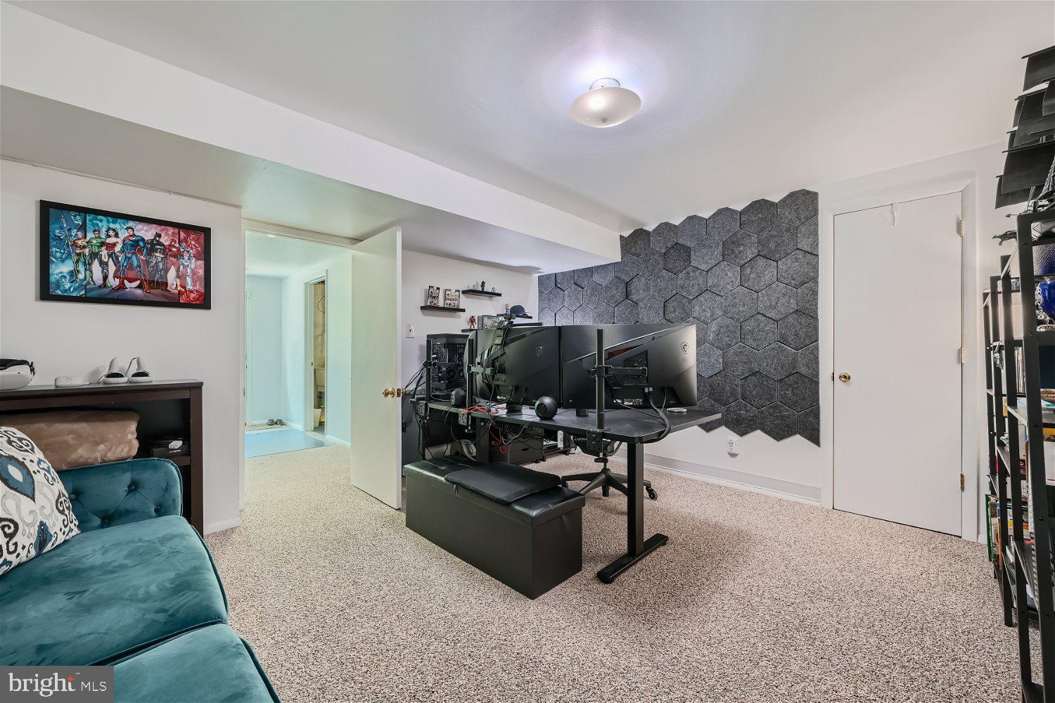 13 FLANDERS RIDGE COURT