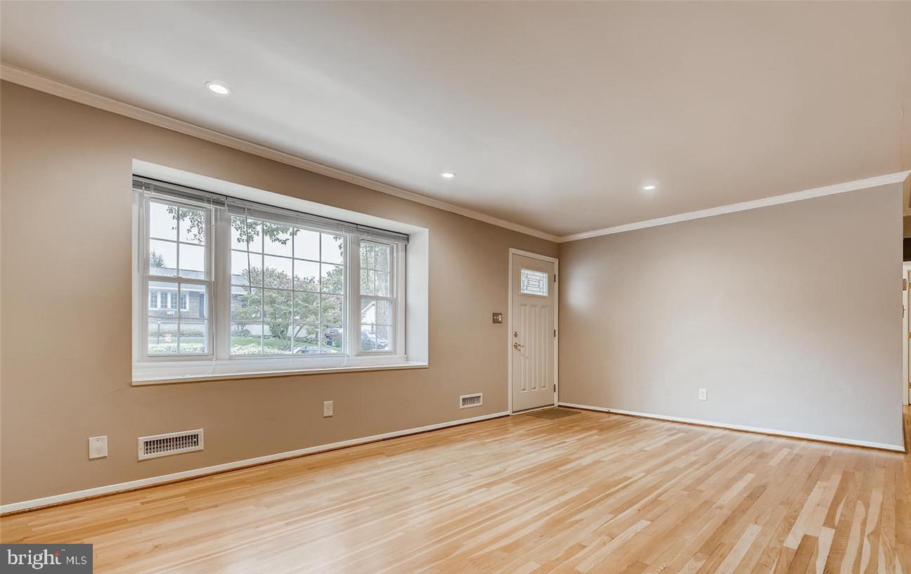 13 FLANDERS RIDGE COURT