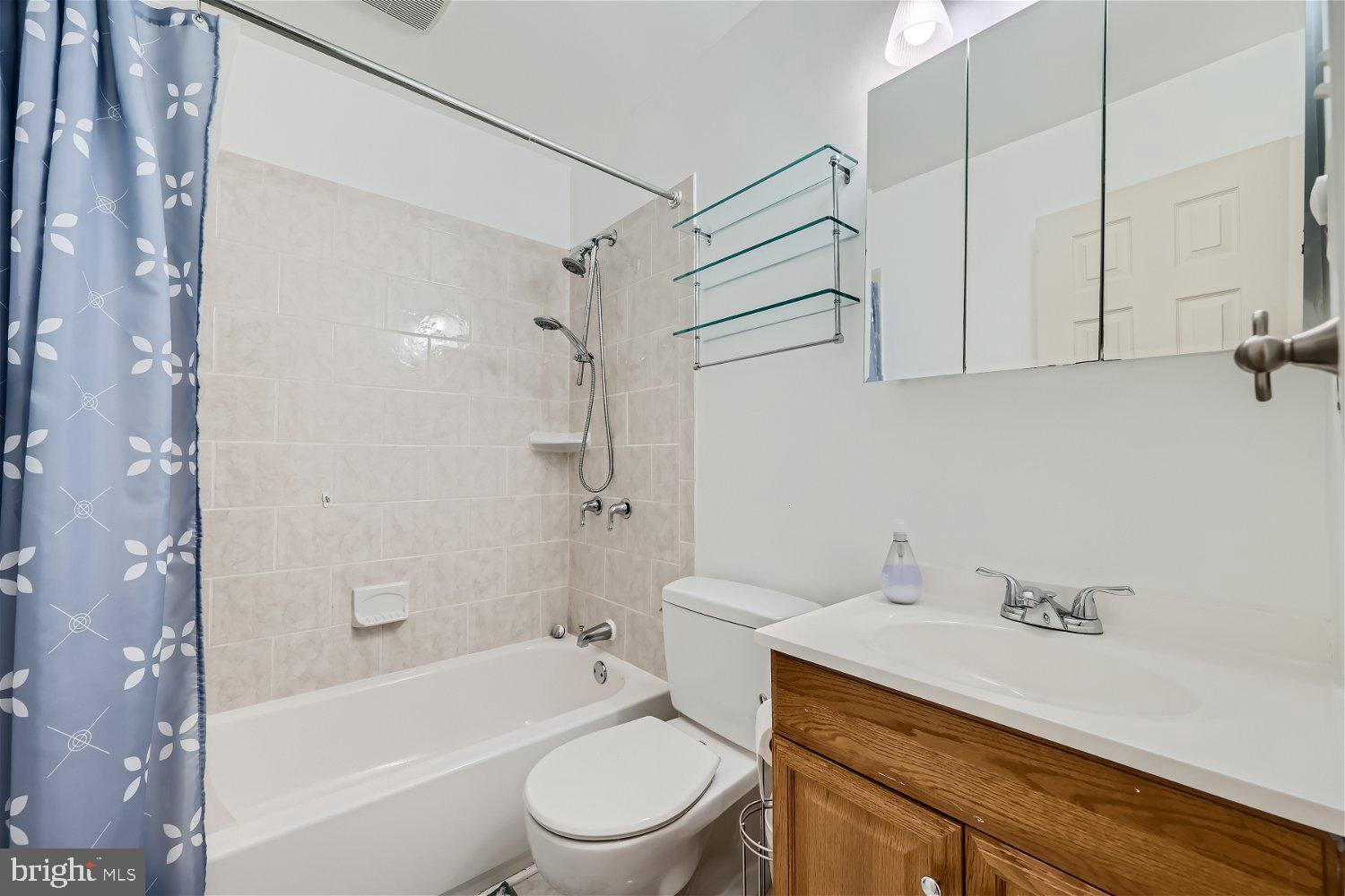 13 FLANDERS RIDGE COURT