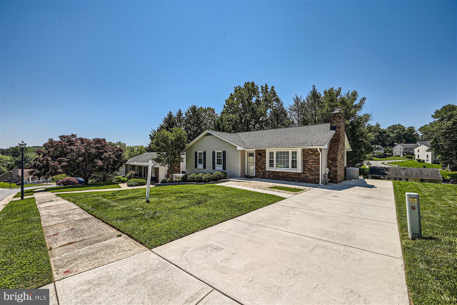 13 FLANDERS RIDGE COURT