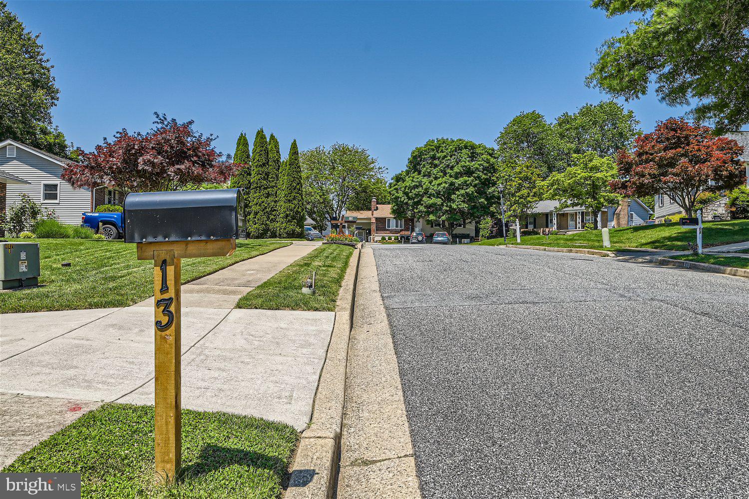 13 FLANDERS RIDGE COURT