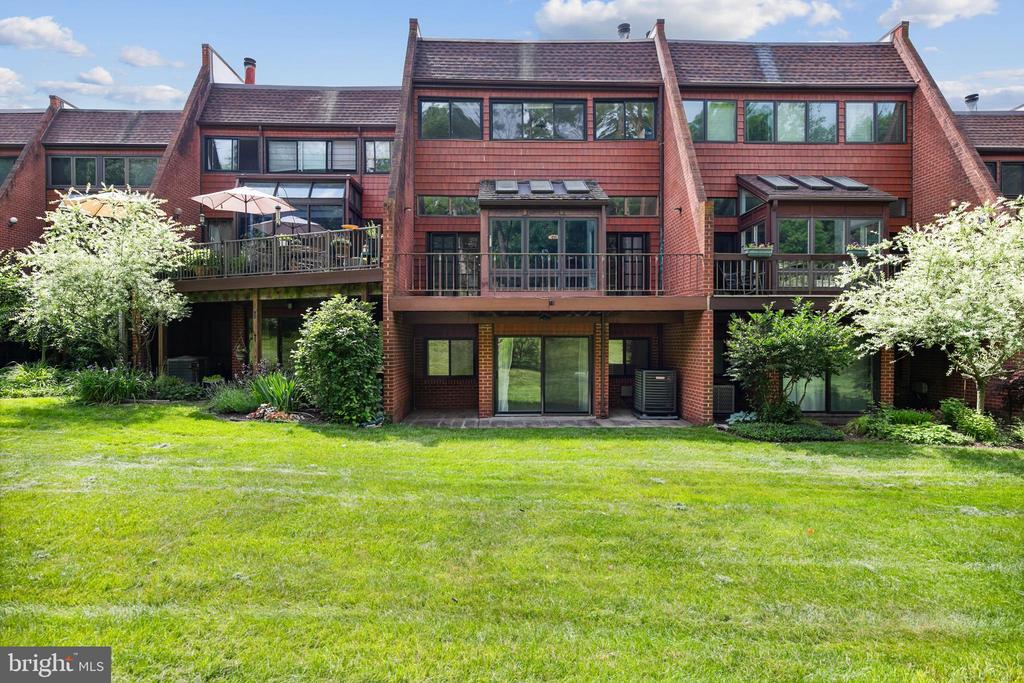 31 MALIBU COURT