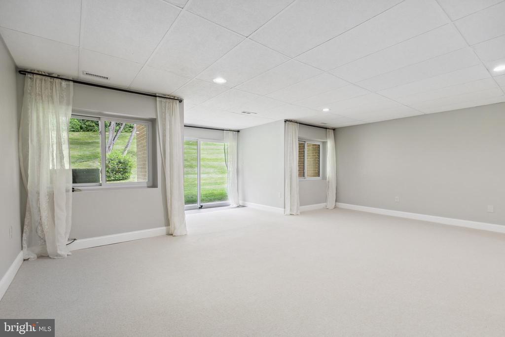 31 MALIBU COURT