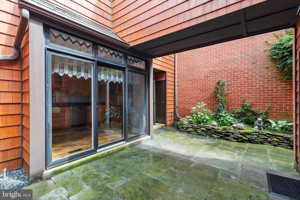 31 MALIBU COURT