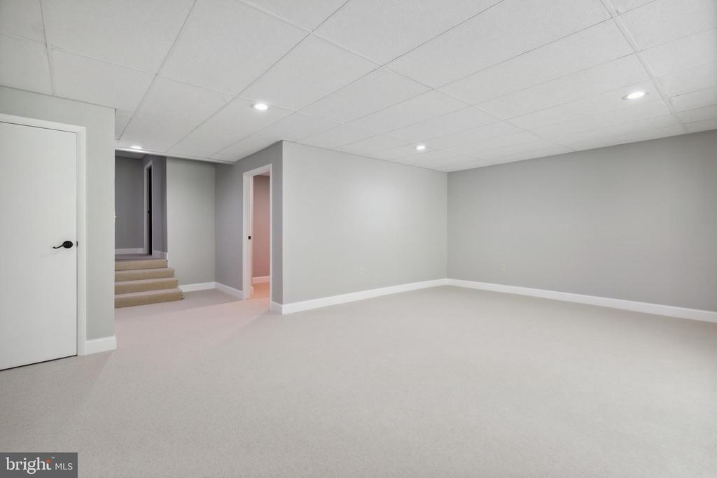 31 MALIBU COURT