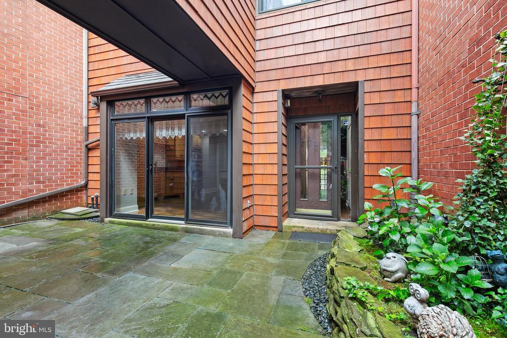 31 MALIBU COURT
