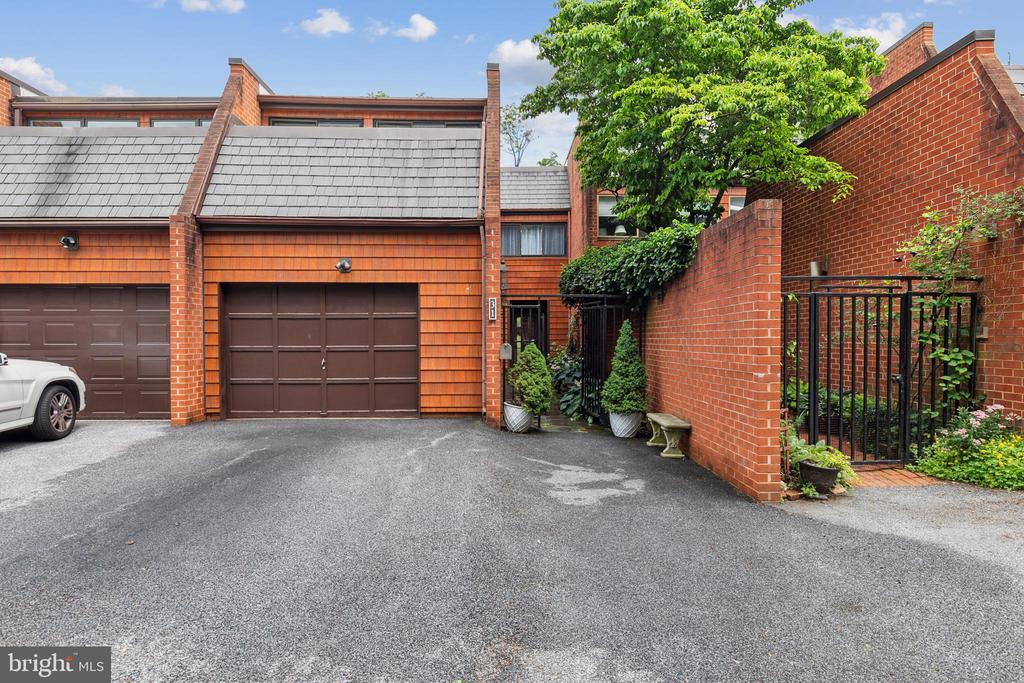 31 MALIBU COURT