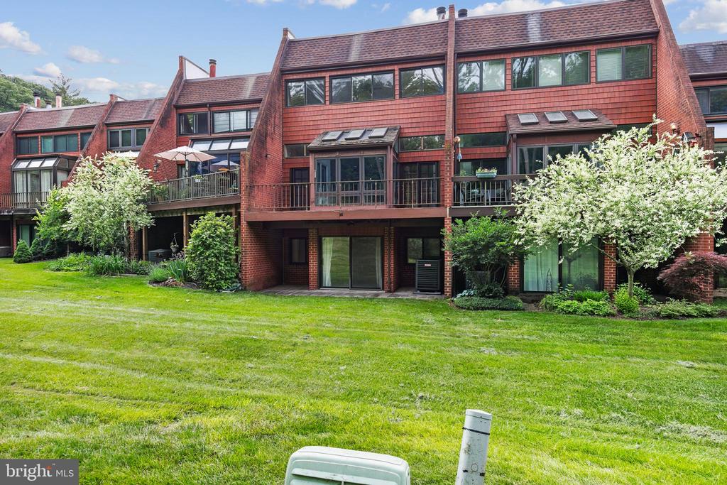 31 MALIBU COURT