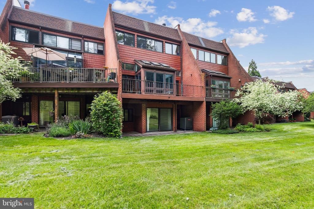 31 MALIBU COURT