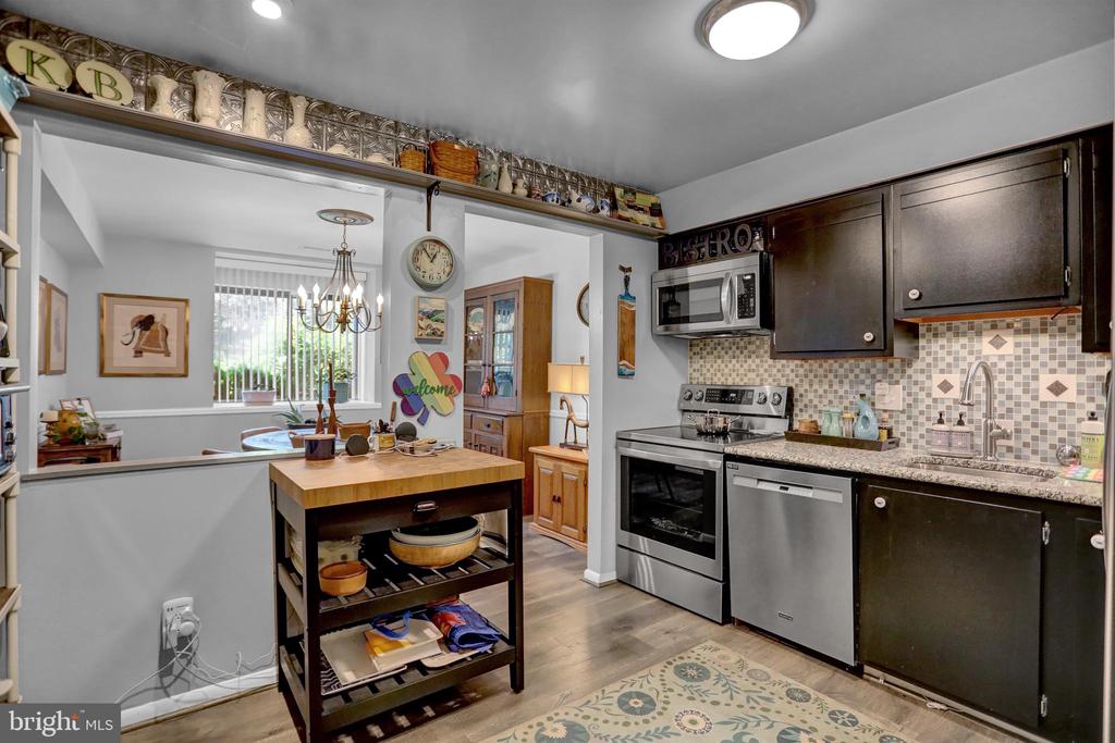 5 GLENAMOY ROAD 102