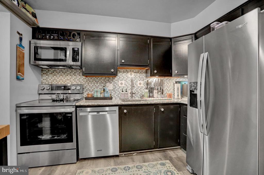 5 GLENAMOY ROAD 102