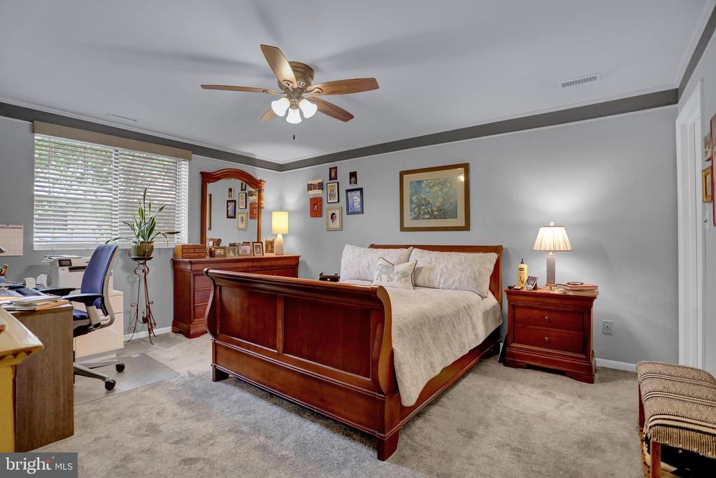 5 GLENAMOY ROAD 102