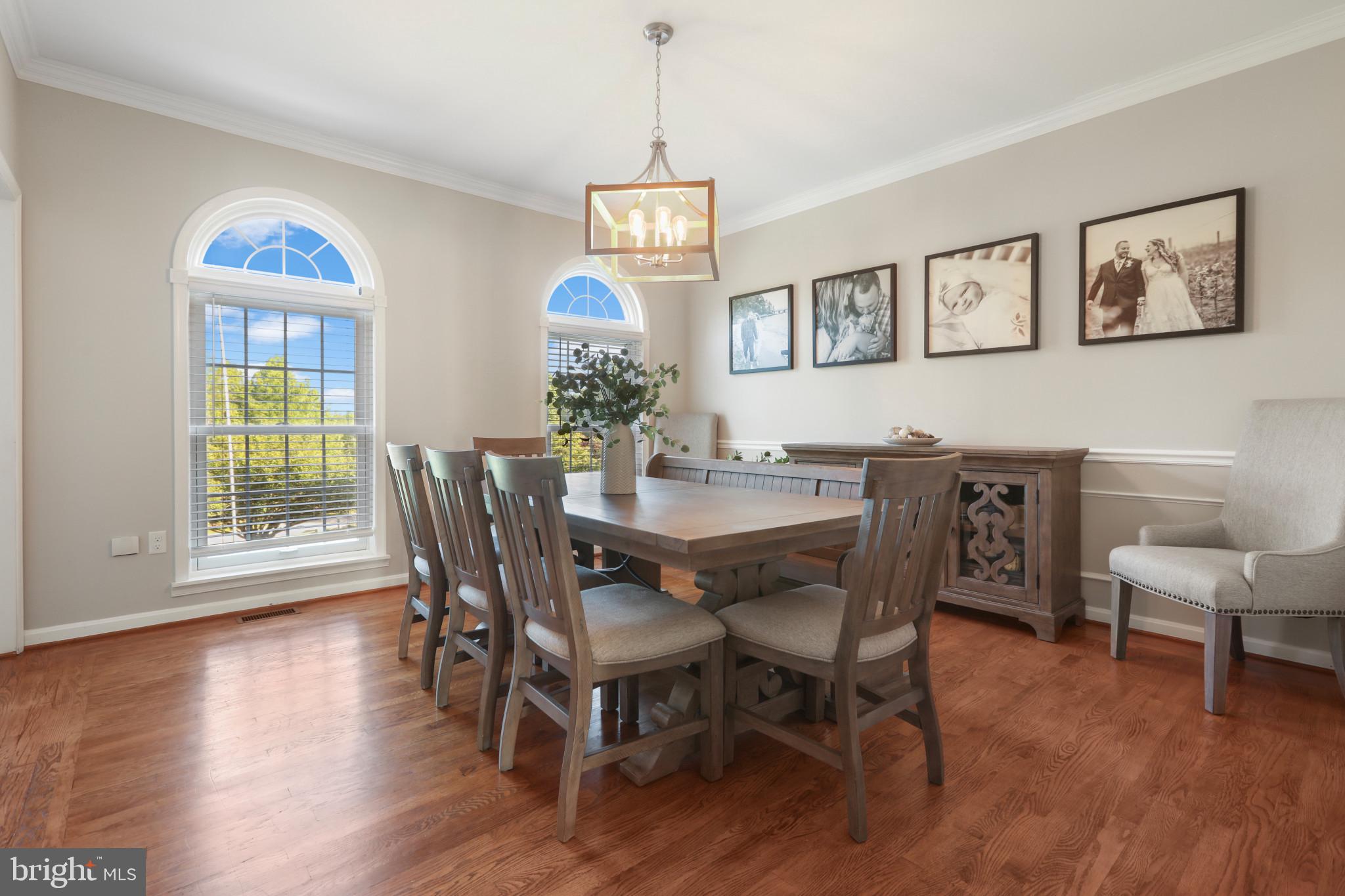 2 DARNEY COURT